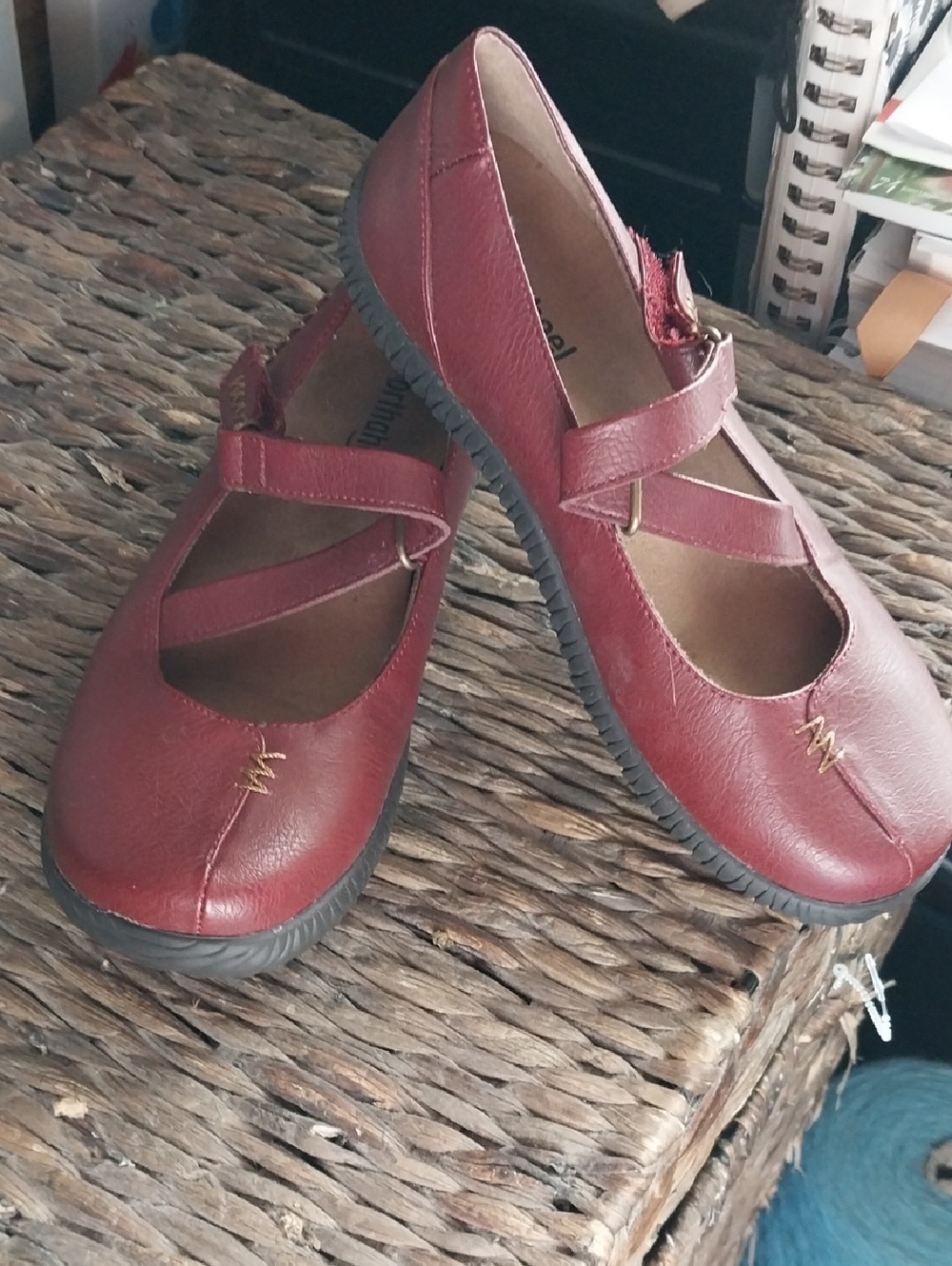 orthaheel Girl's Mary Jane Flats in Burgundy Red